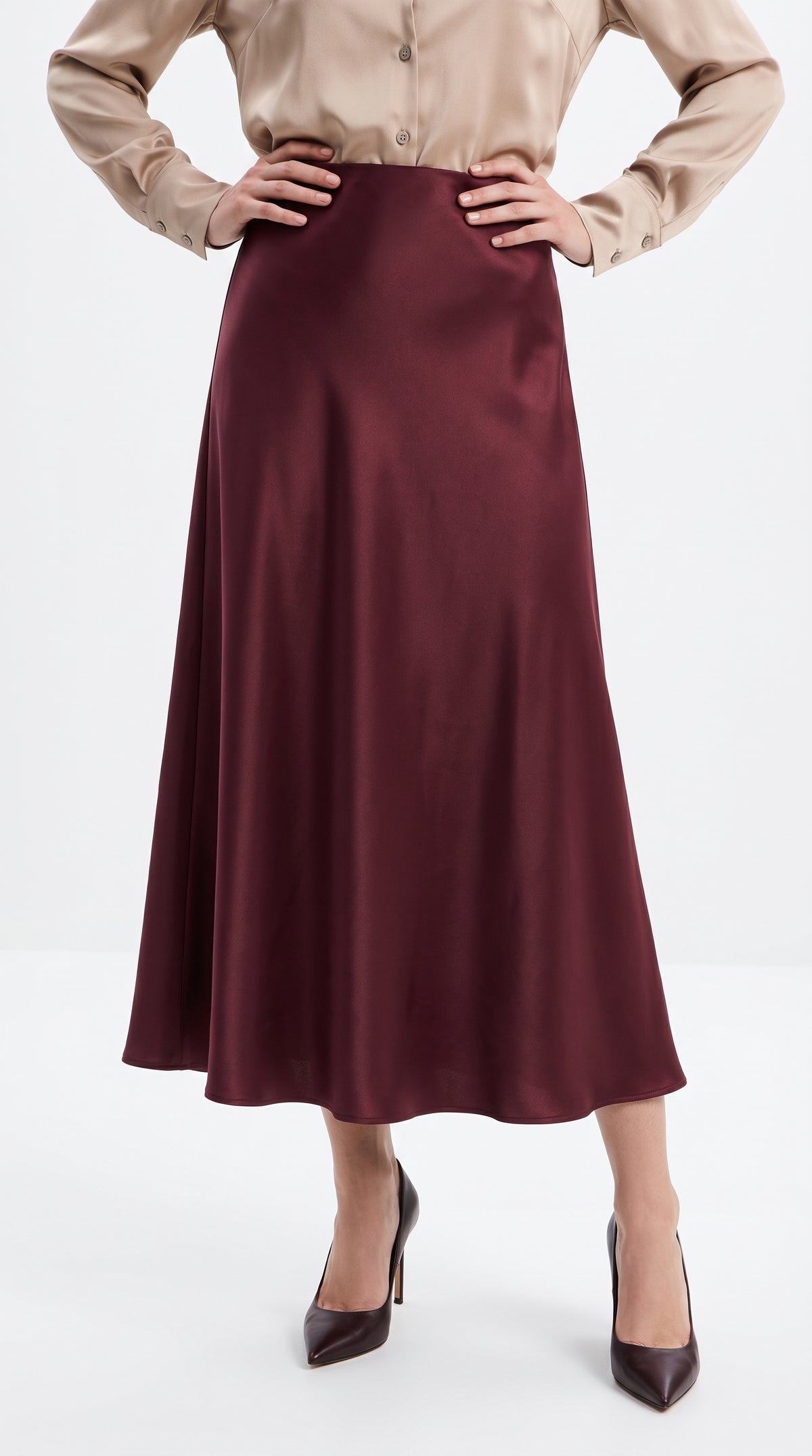 Women’s Flowing Satin Skirt – Full-Length Elegant Formal Wear in Maroon